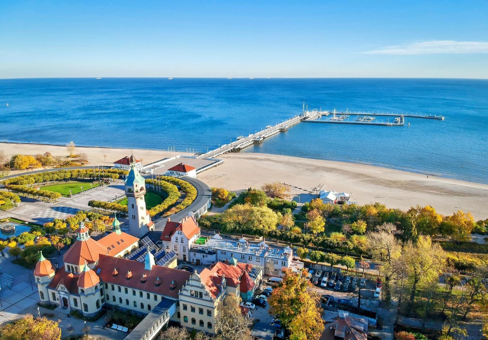 So In Sopot Station Apartment Bagian luar foto