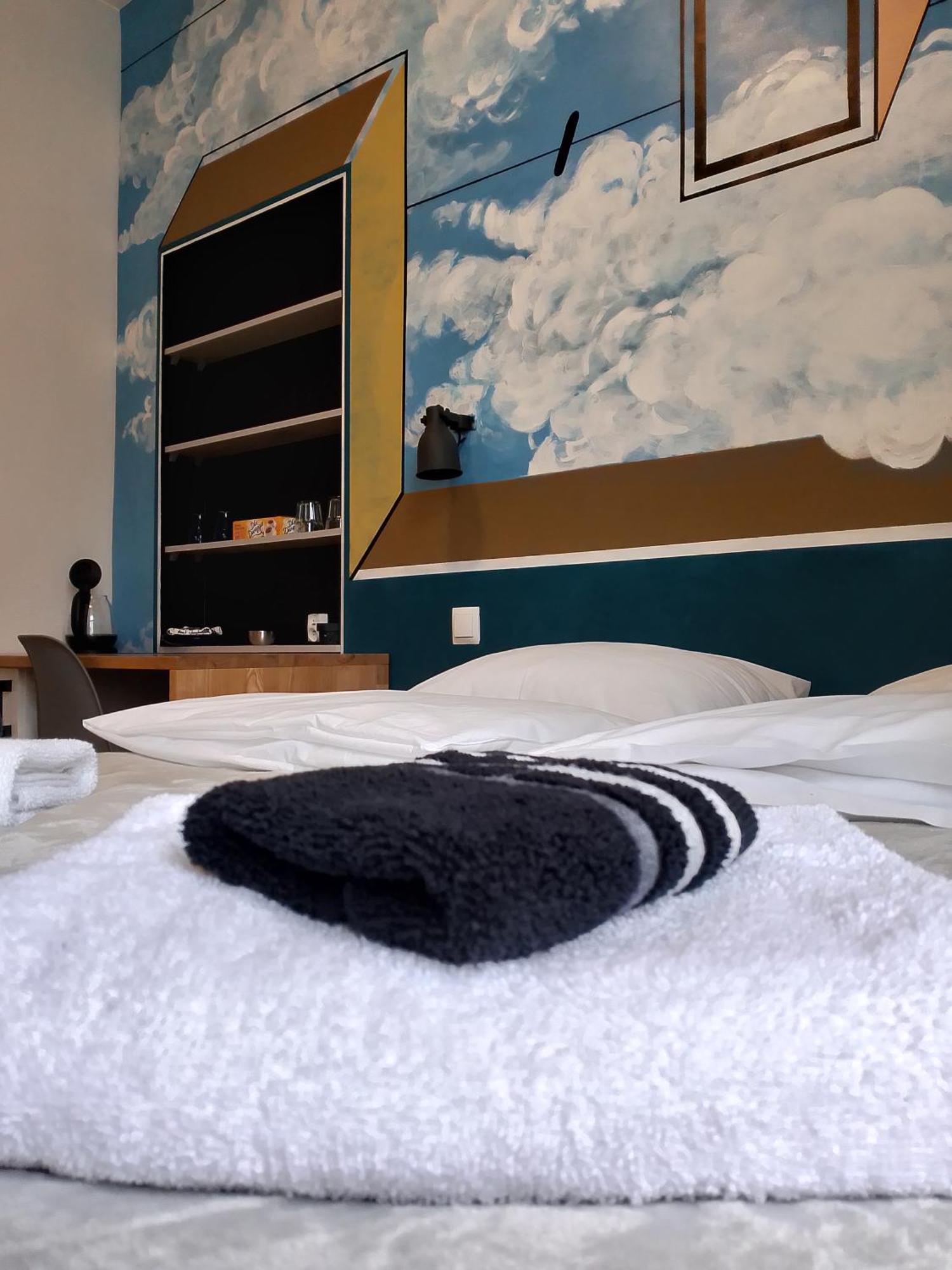 So In Sopot Station Apartment Bagian luar foto