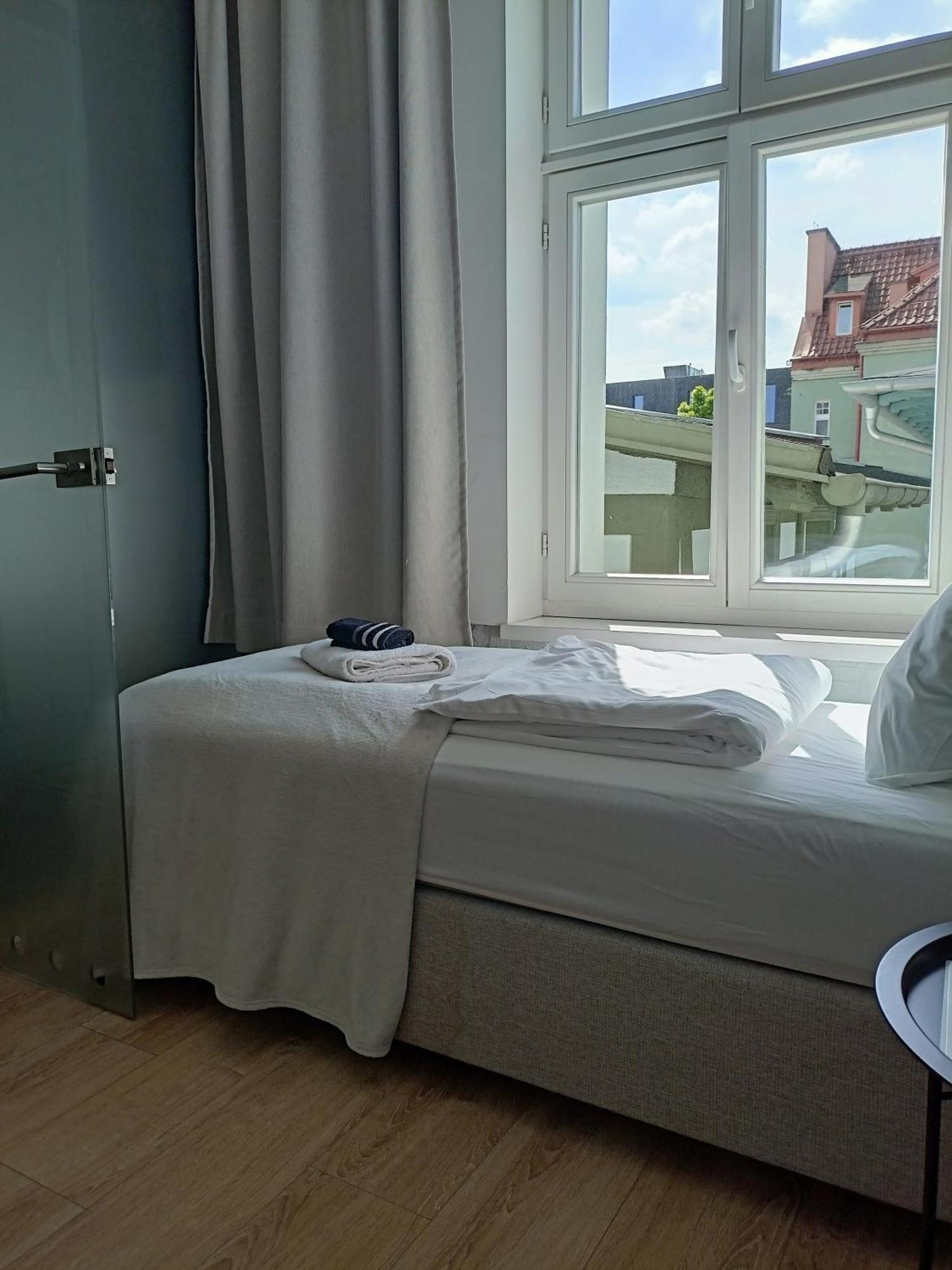So In Sopot Station Apartment Bagian luar foto